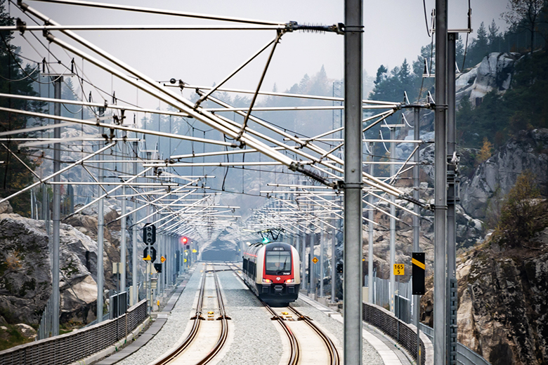 Når vi planlegger og bygger ny jernbane, skal det settes fokus på løsninger som reduserer prosjektenes påvirkning på klima og miljø. Foto: Terje Walle, Bane NOR