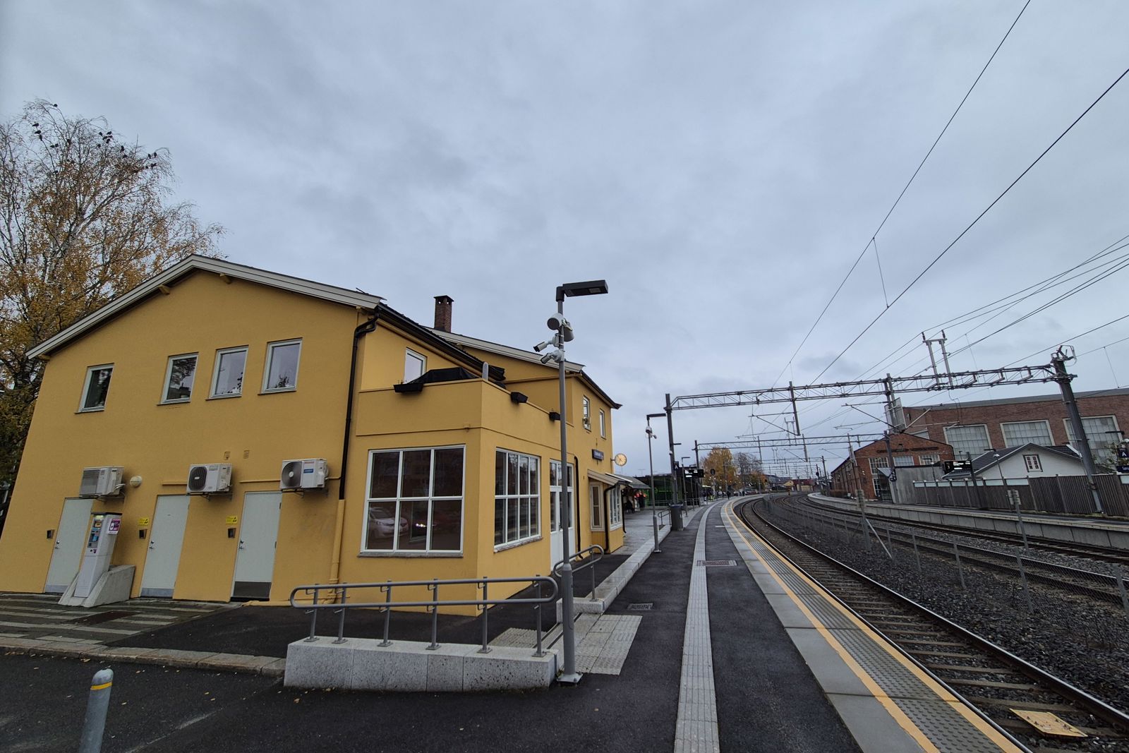 Exterior view of Sørumsand station