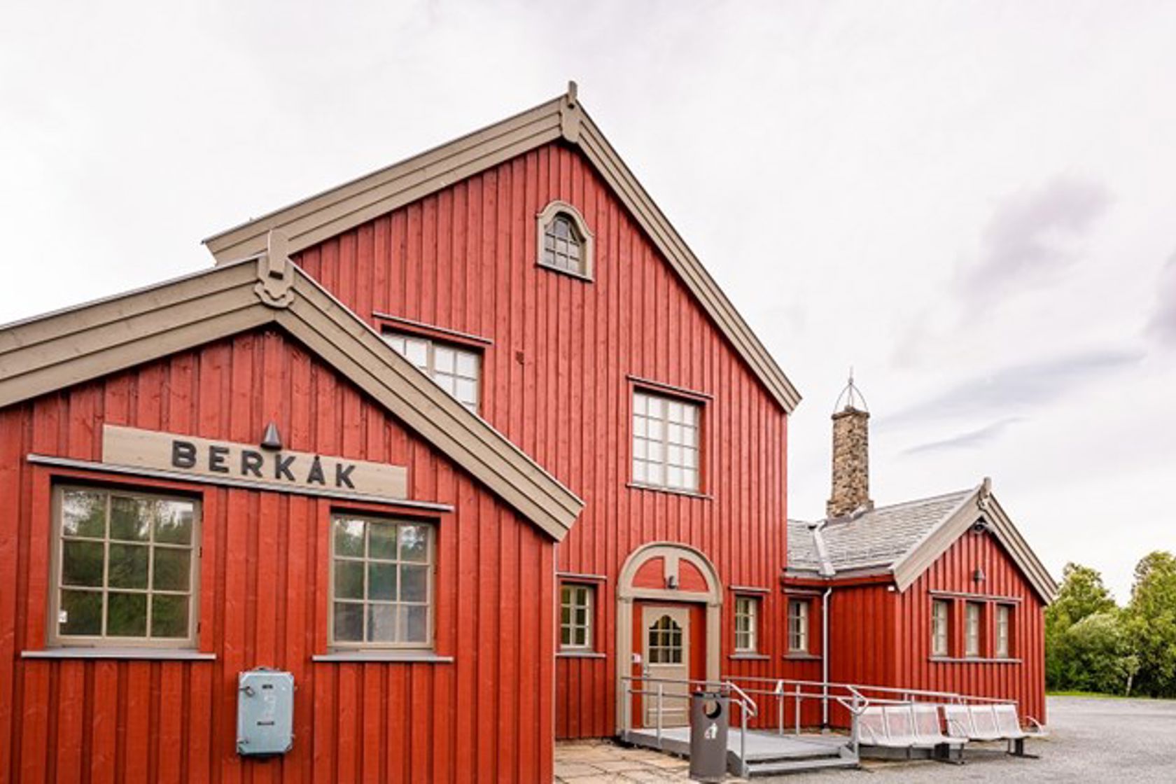 Exterior view of Berkåk station which opened in 1921