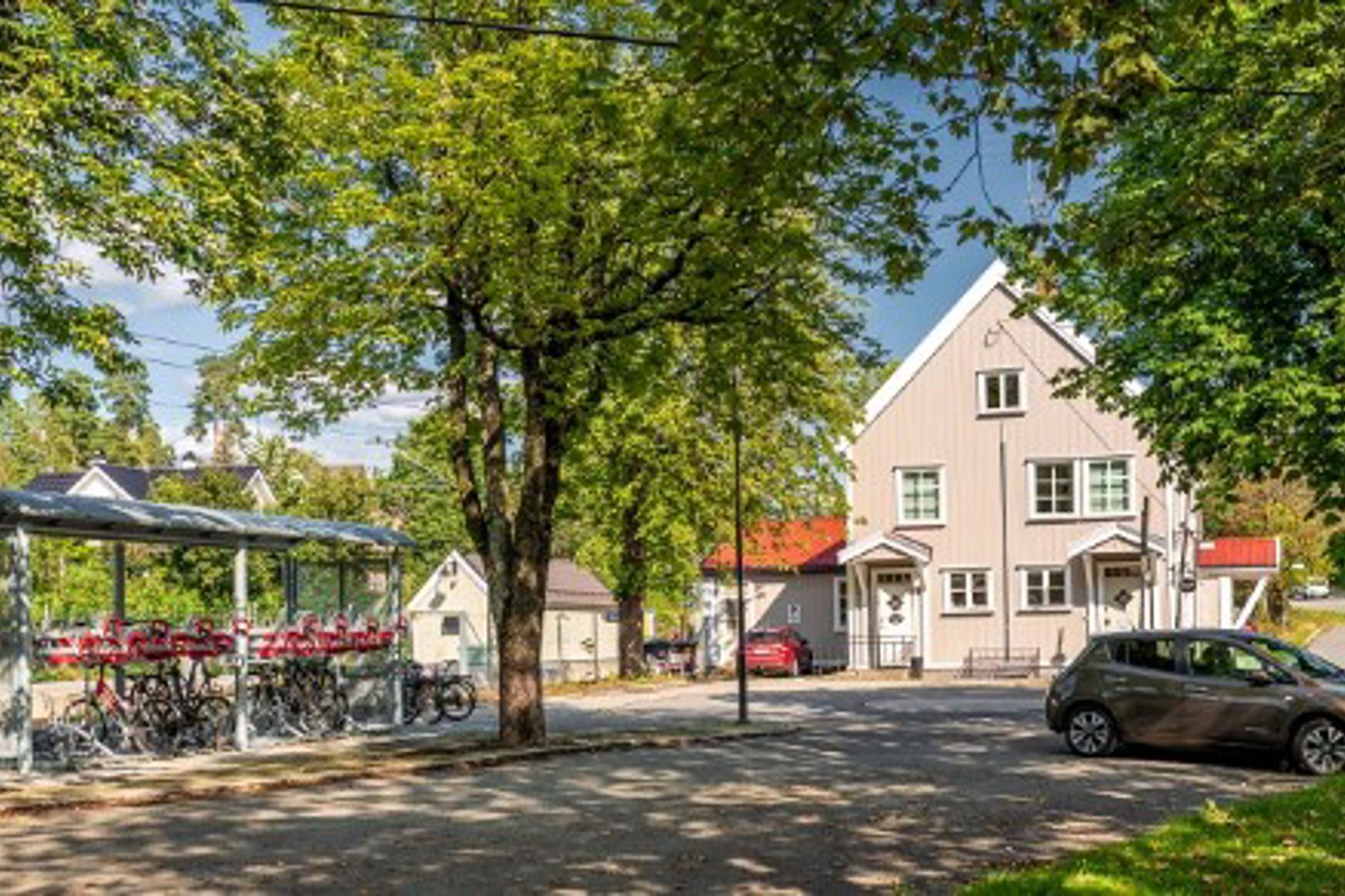 Eksteriørbilde av Blommenholm stasjon