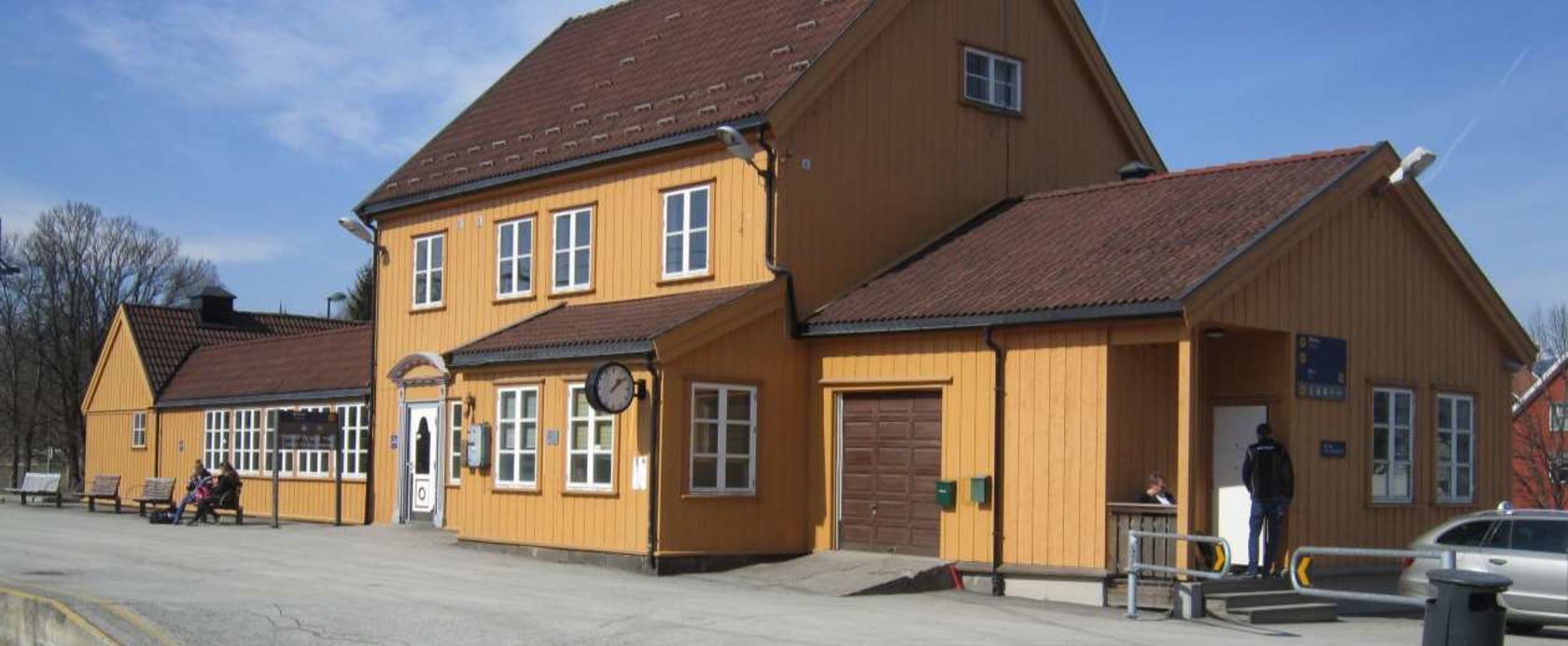 Eksteriørbildet av Bø stasjon