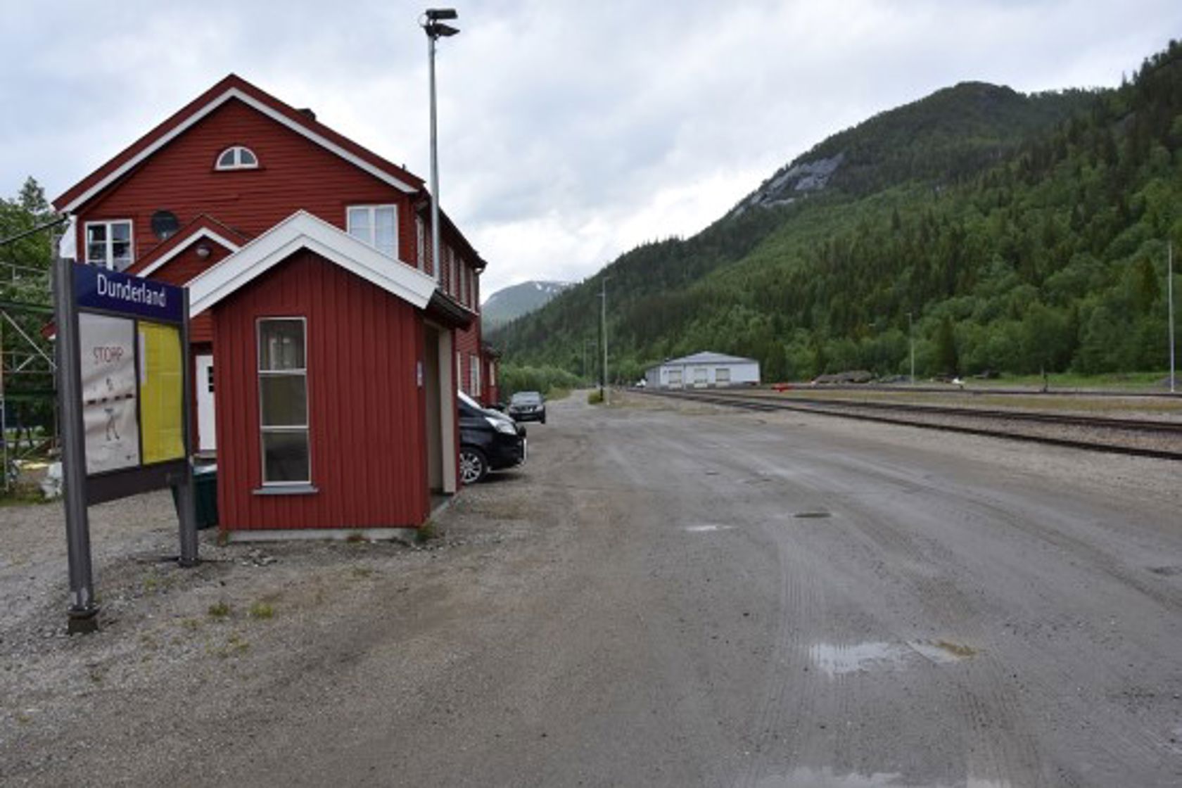 Exteriore view of Dunderland station