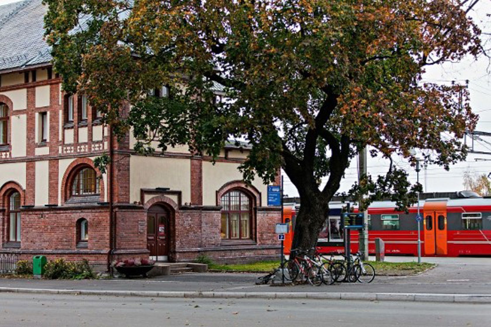 Outside Gjøvik station