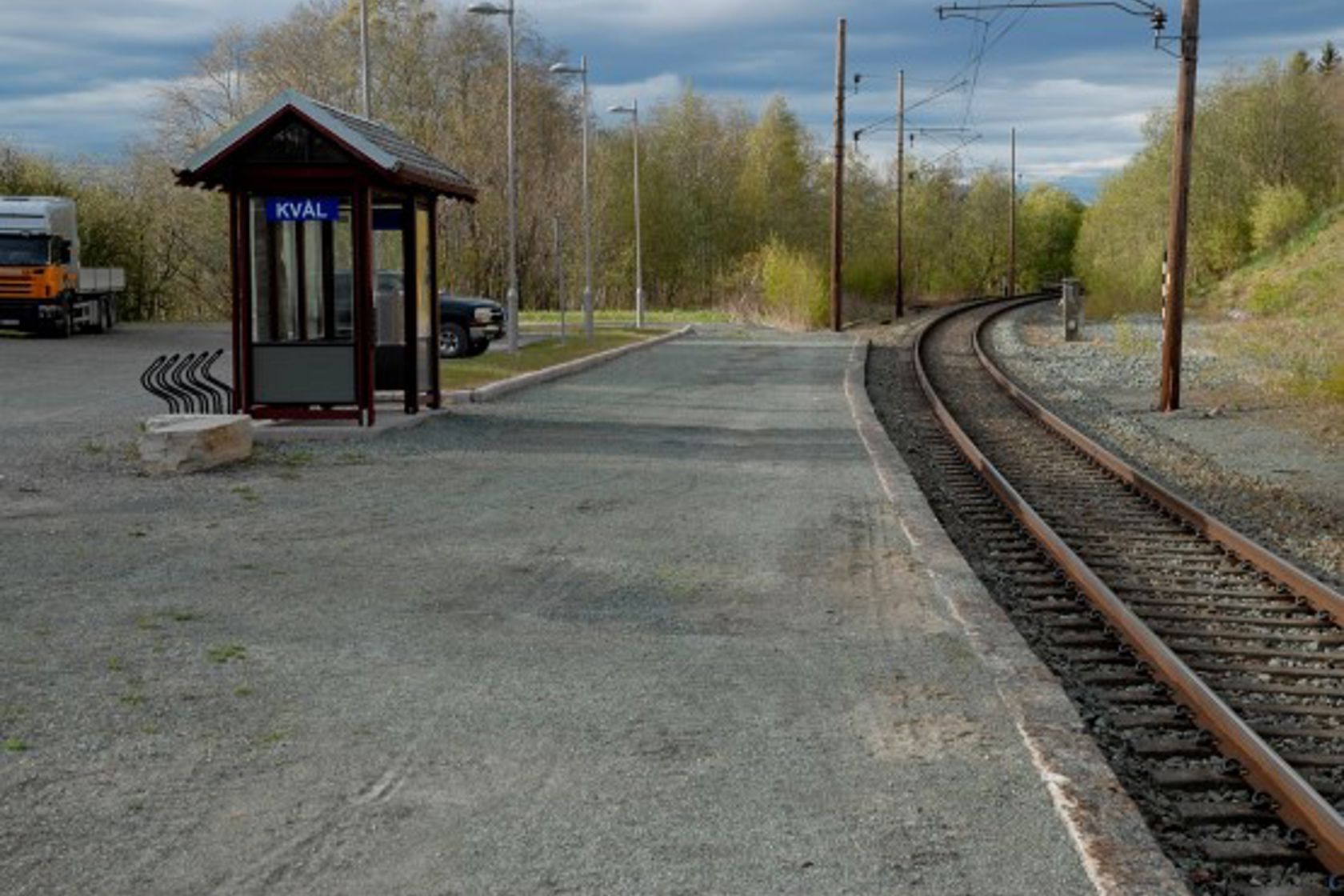 Exterior view of Kvål stop