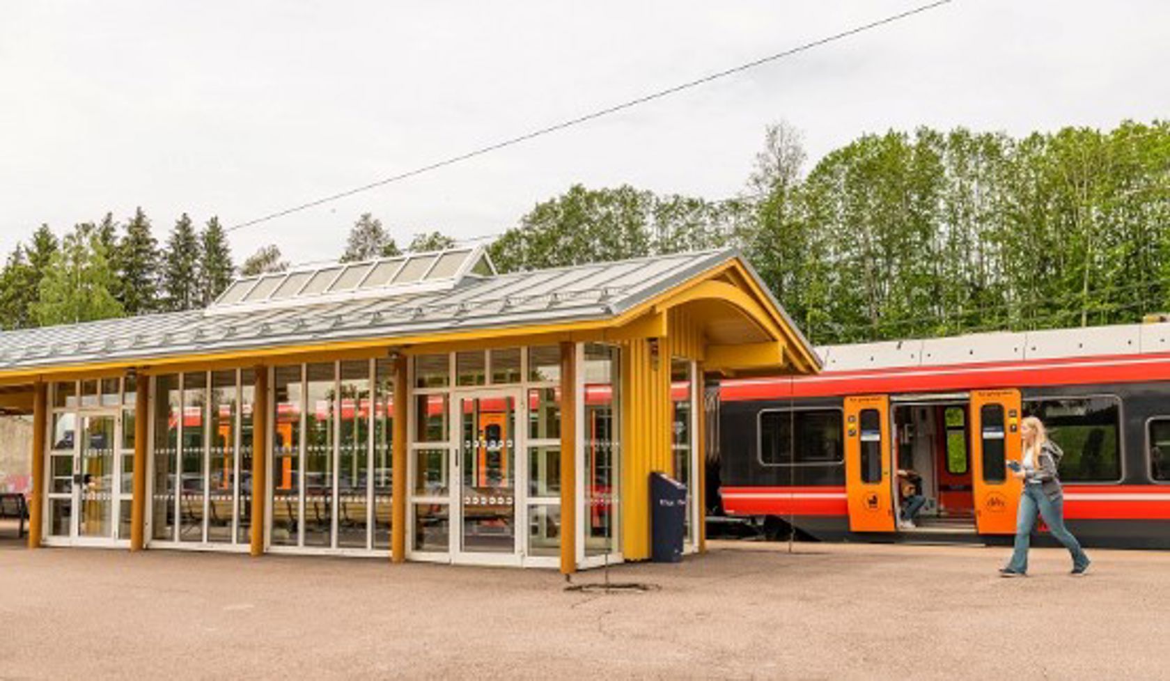 External view of Leirsund station