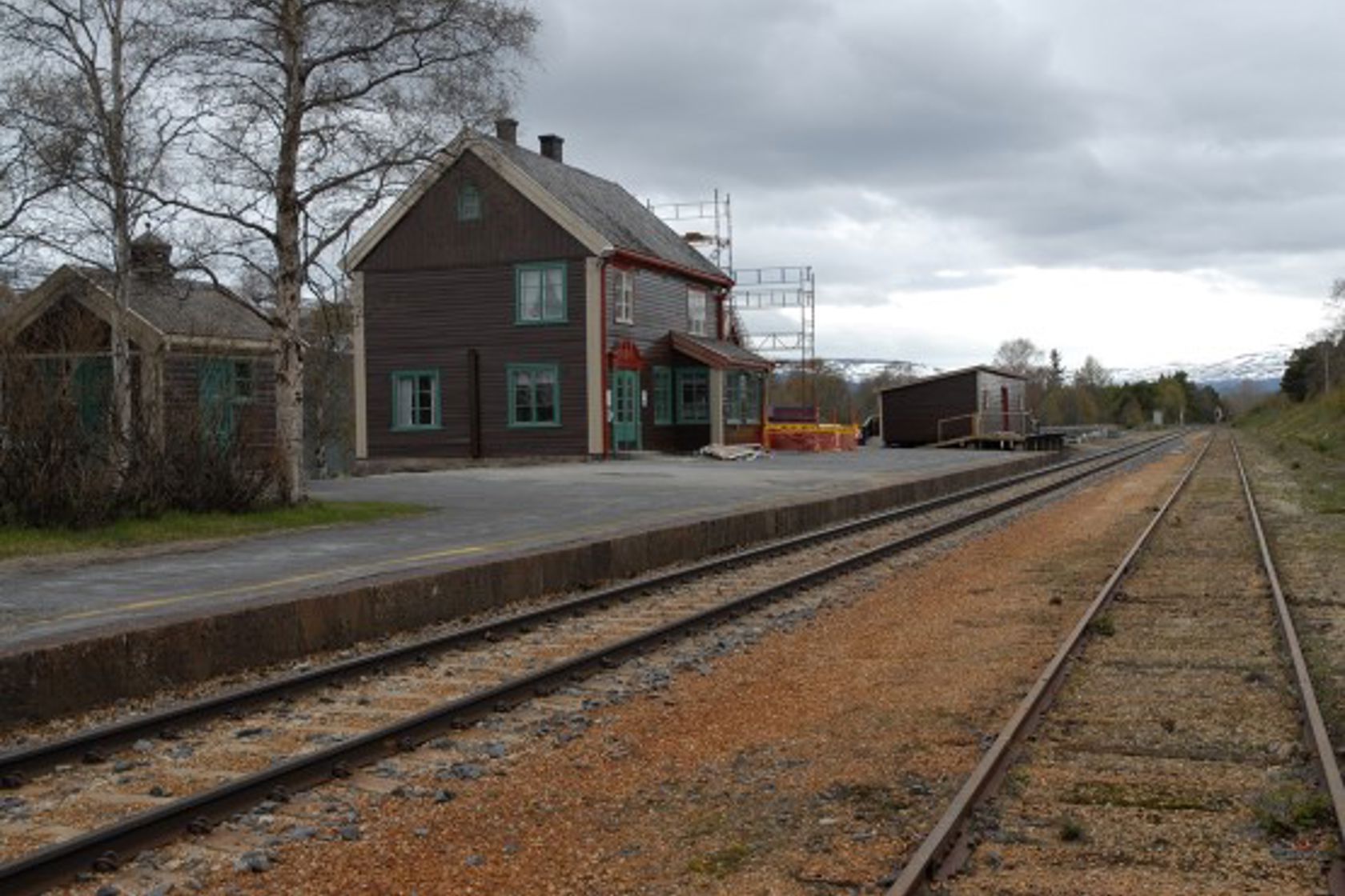 Exterior view of Lesja station