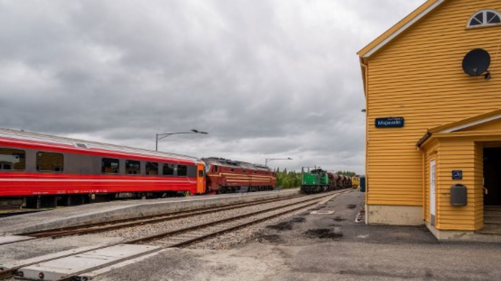 Exterior view of Majavatn station
