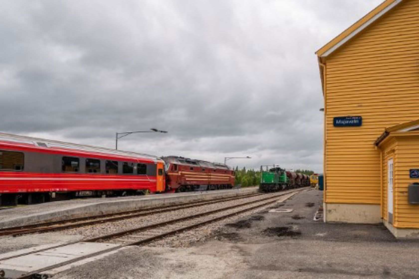 Eksteriørbilde av Majavatn stasjon