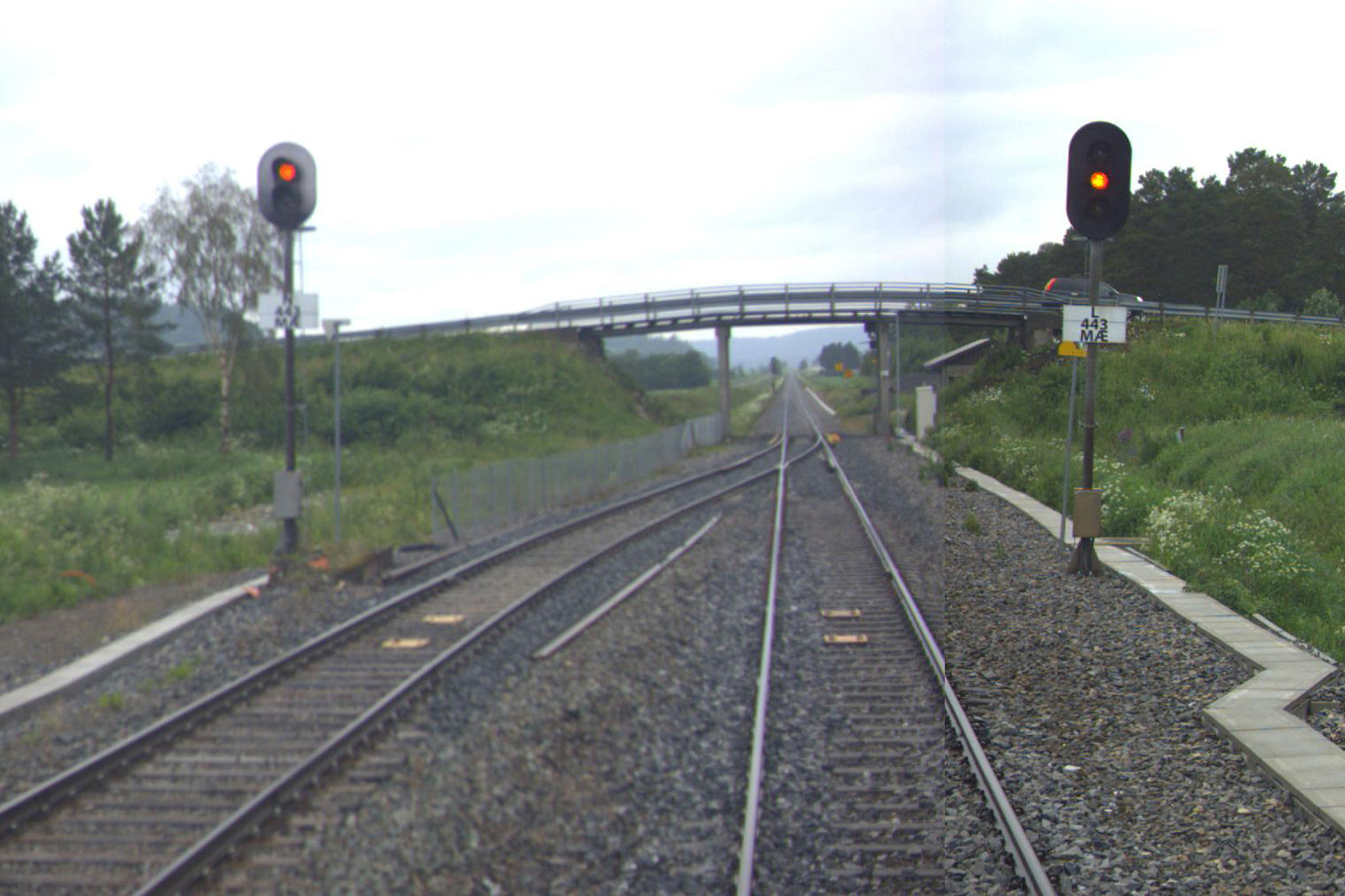 Spor på Mære station