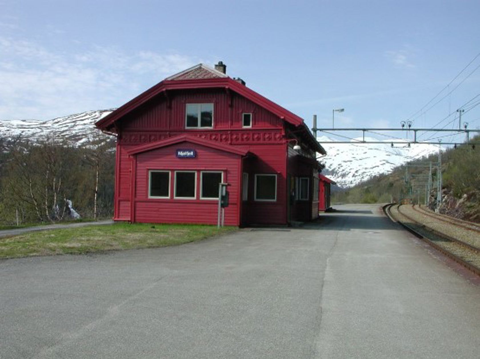 Exterior view of Mjølfjell station