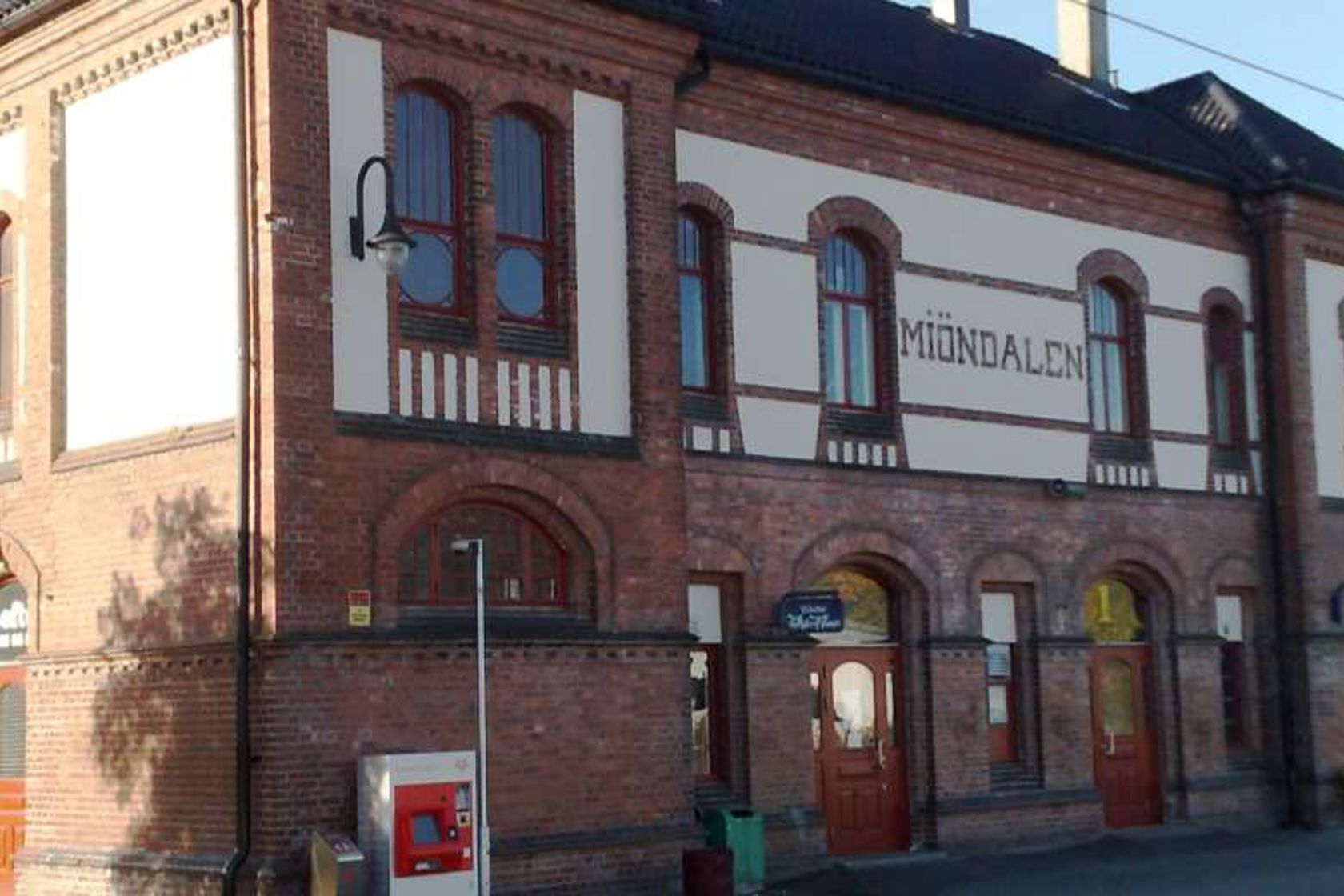 Exterior view of Mjøndalen station