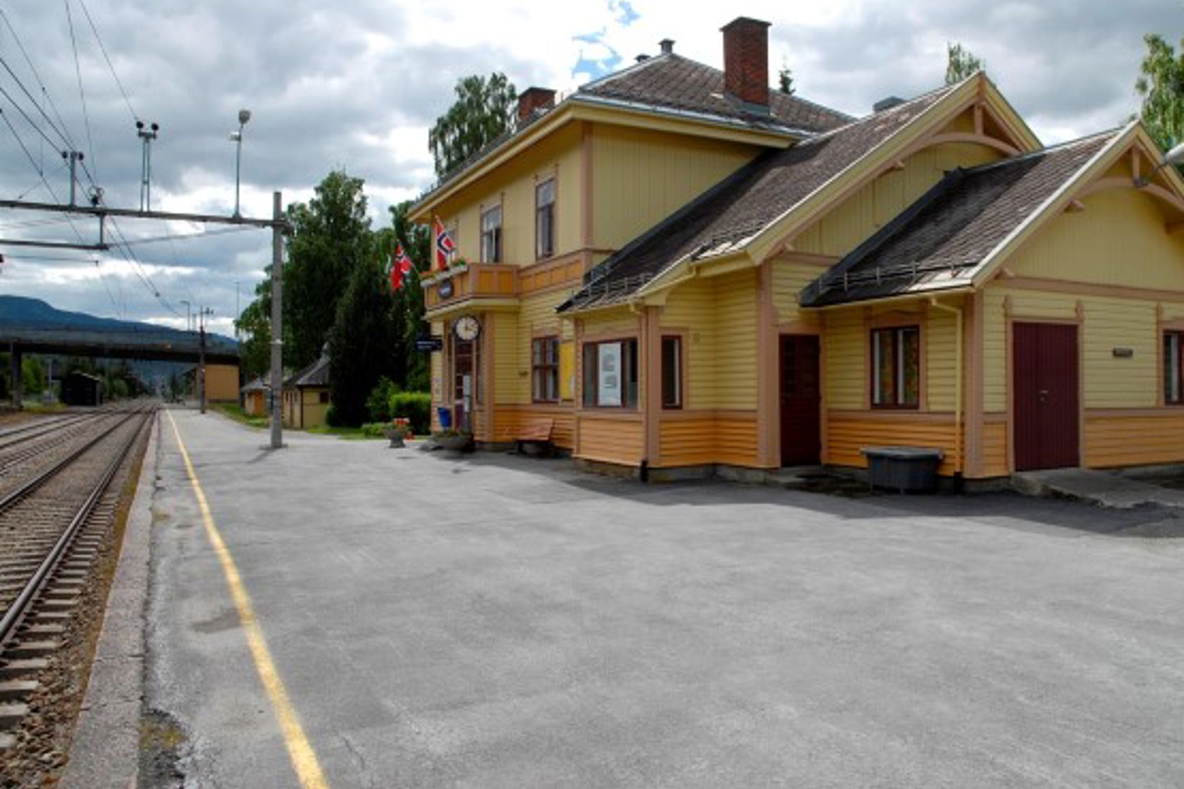 Exterior view of Nesbyen station