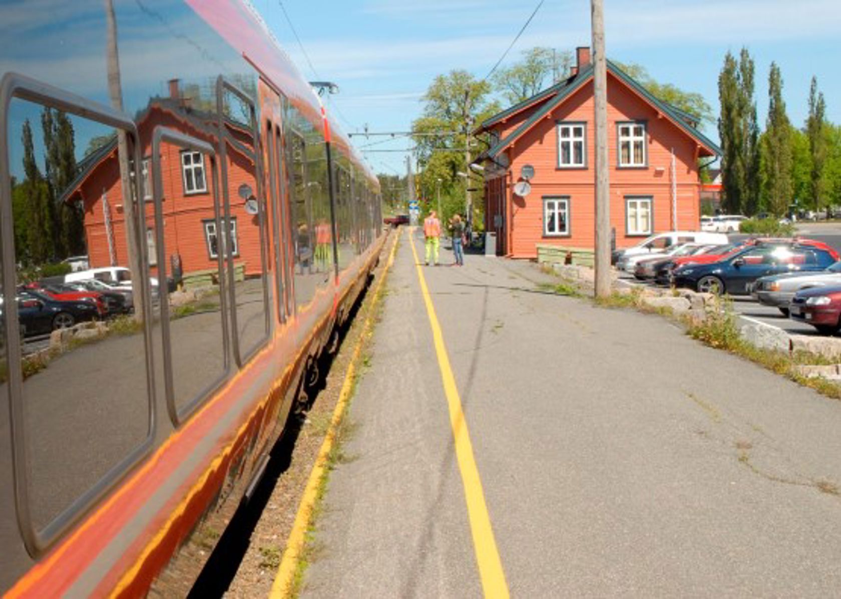 Eksteriørfoto av Rakkestad stasjon