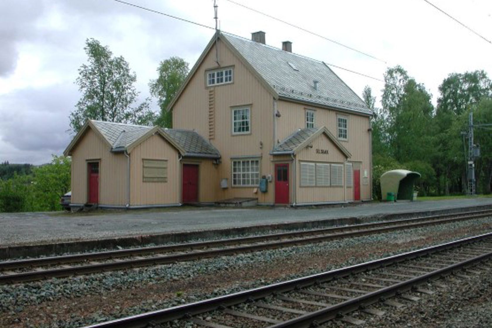 Exterior view of Selsbakk station