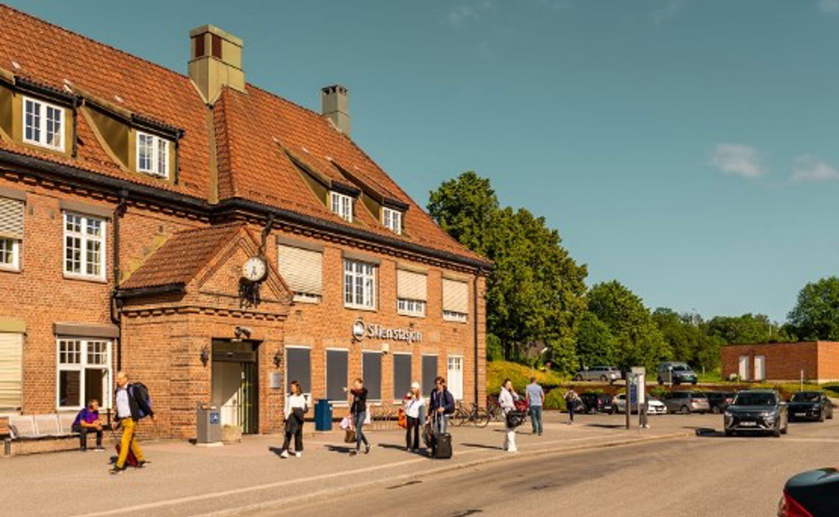 Exterior view of Skien station