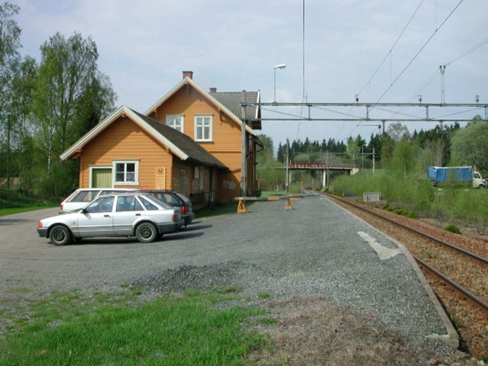 Eksteriørfoto av Slitu holdeplass
