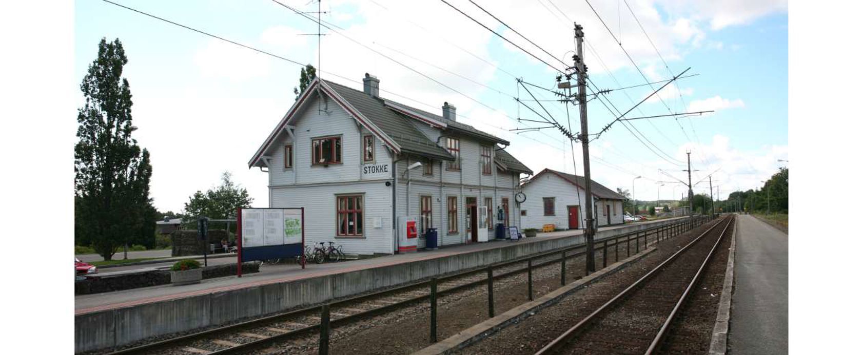 Exterior view of Stokke station