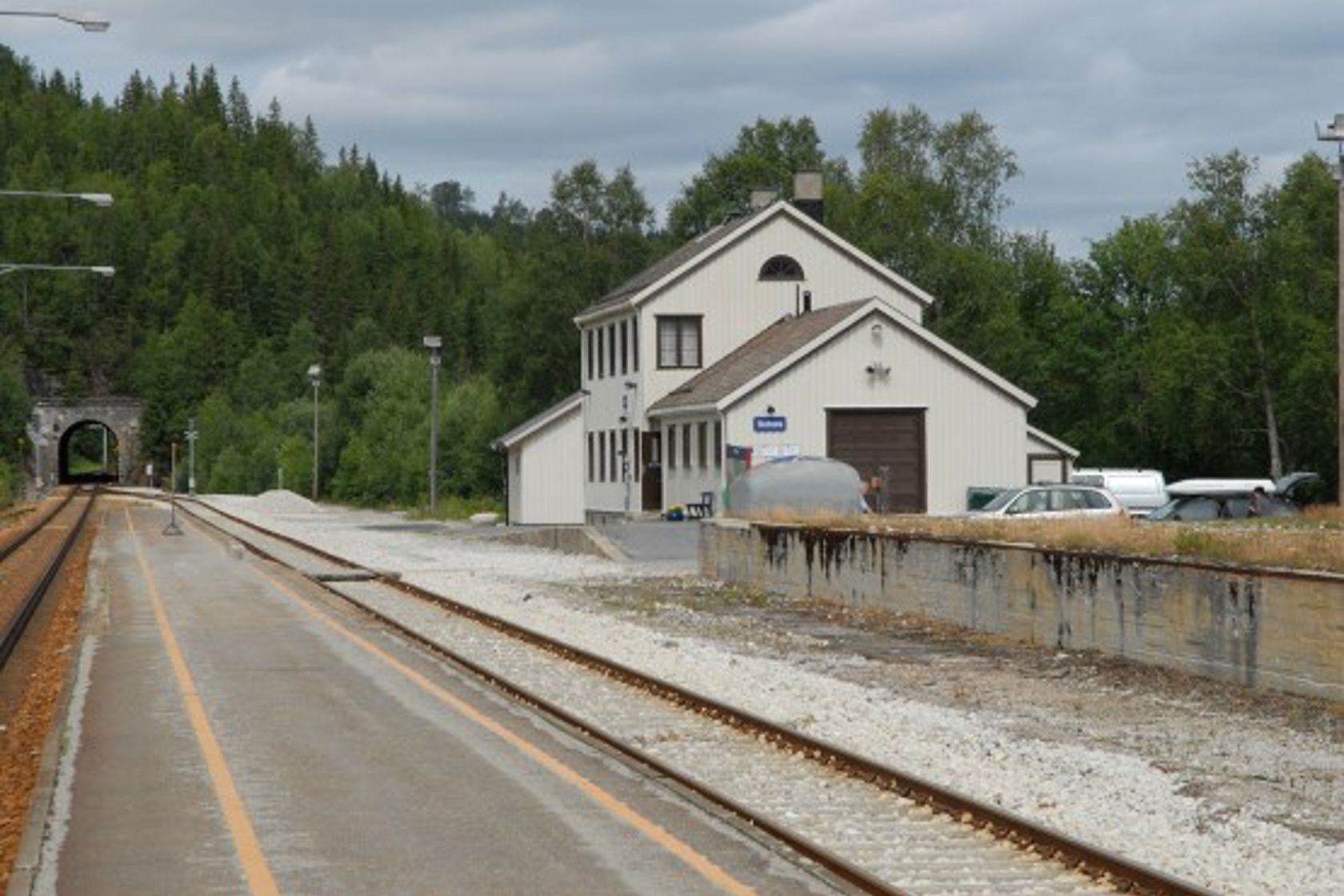 Exterior view of Trofors station