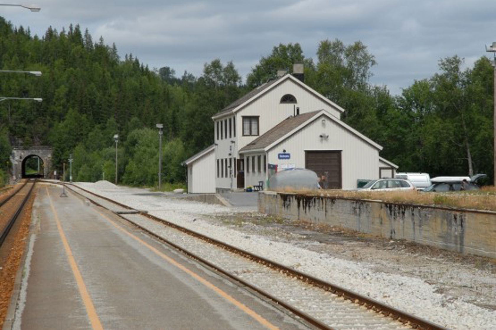 Exterior view of Trofors station