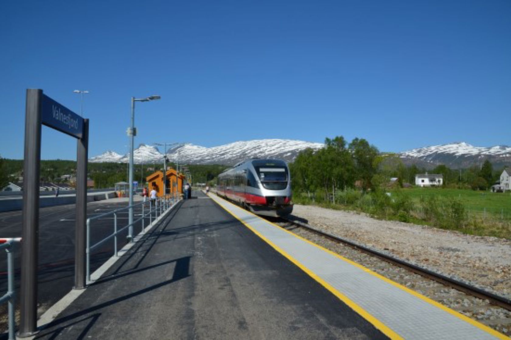 Exterior view of Valnesfjord stop