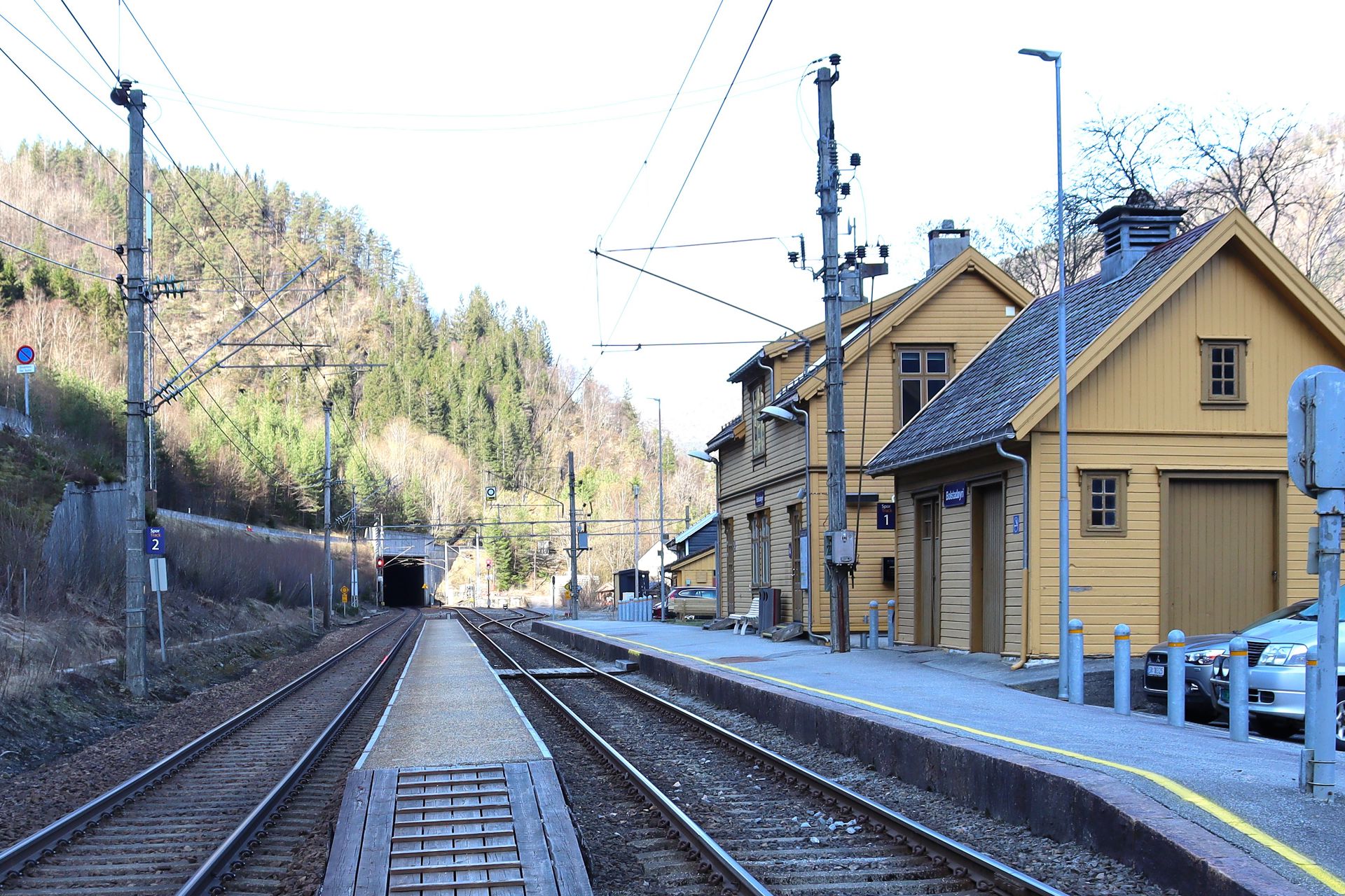 Eksteriørbilde av Bolstadøyri stasjon