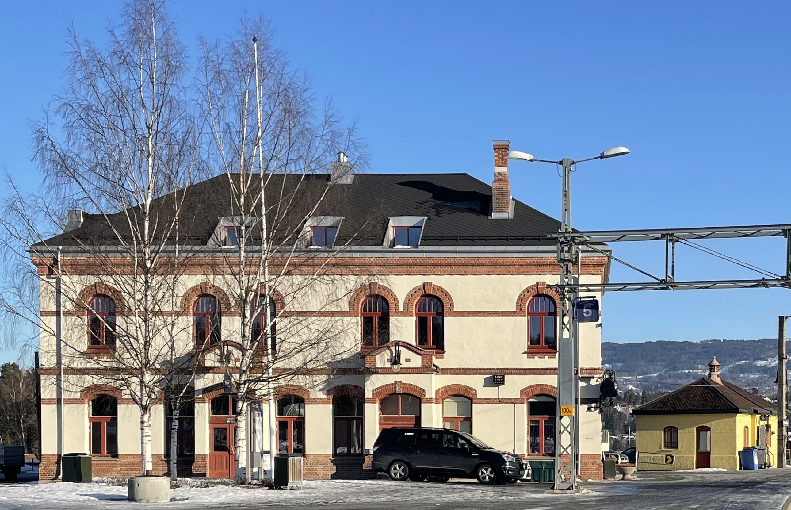 Hønefoss stasjon