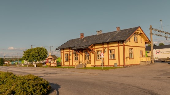 Skarnes stasjon