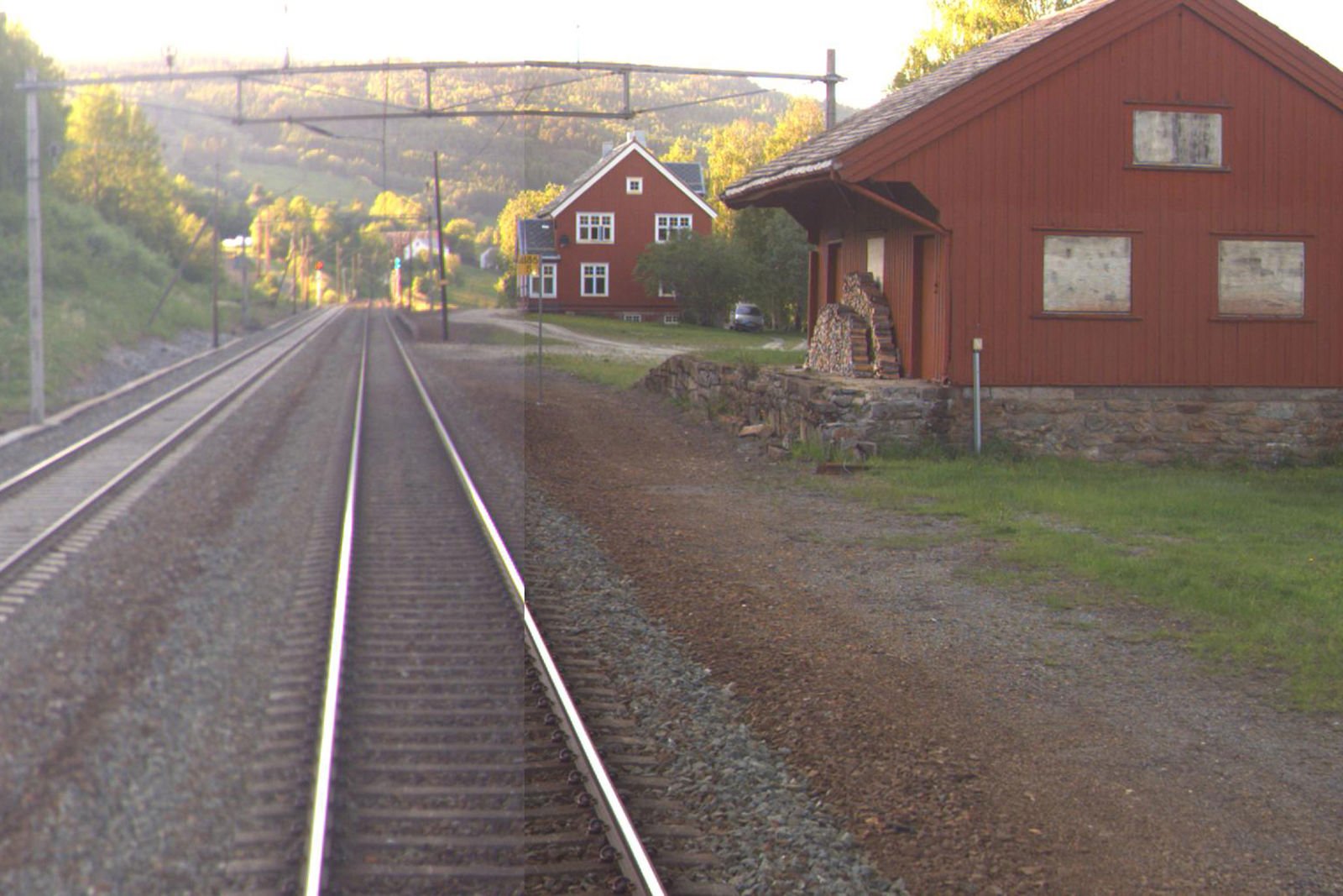Spor og bygninger på Soknedal station