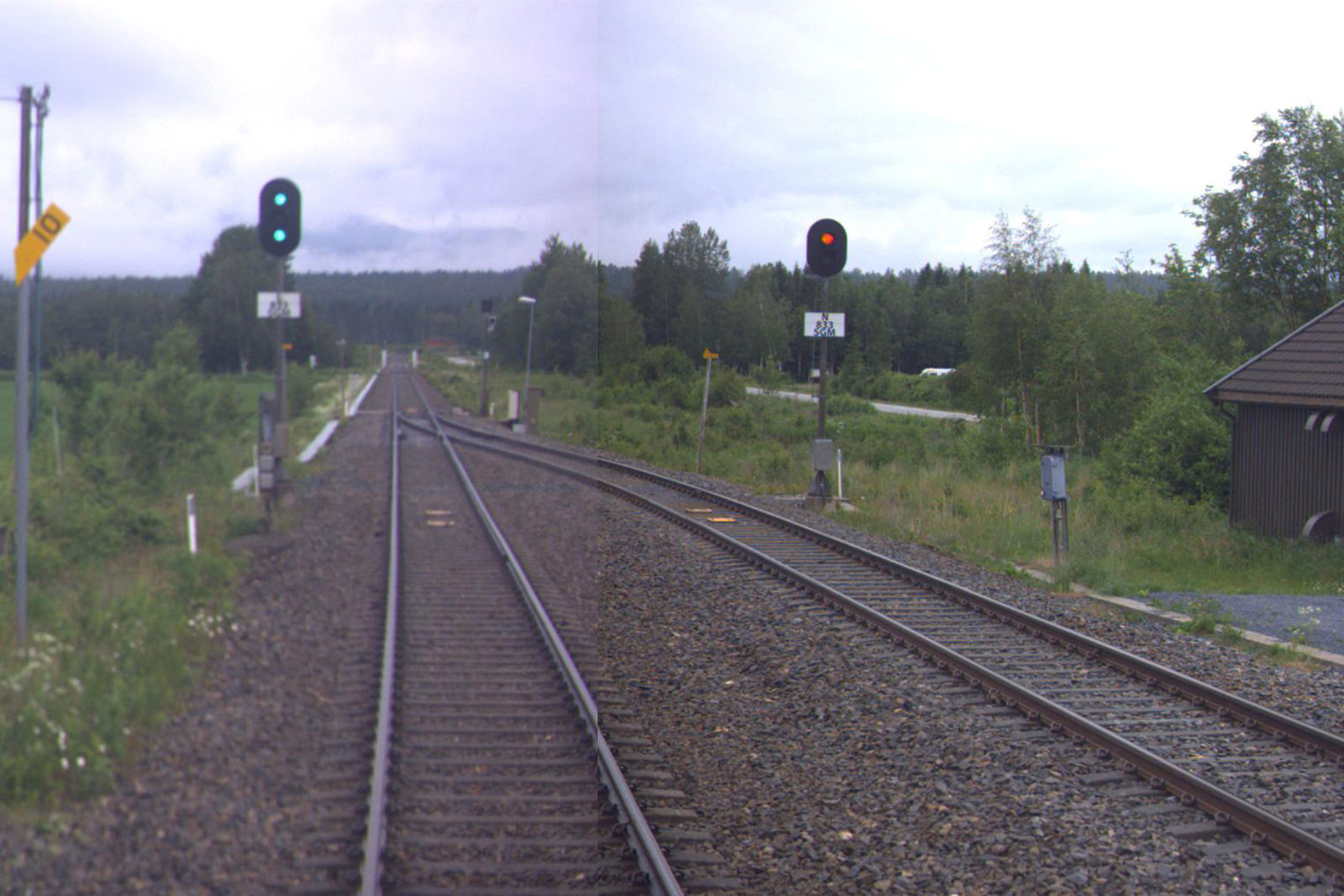 Tracks and building at Starrgrasmyra station