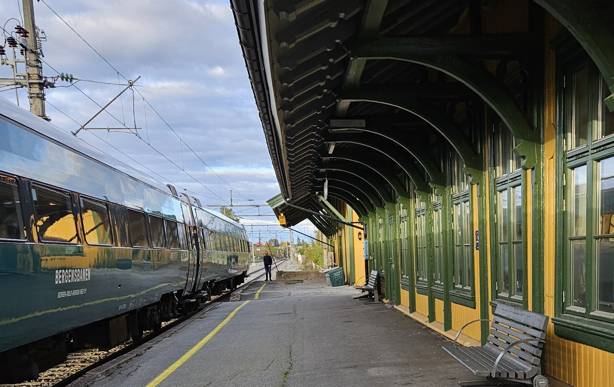Vikersund stasjon